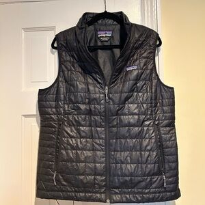 Patagonia Women's nano puff vest XL